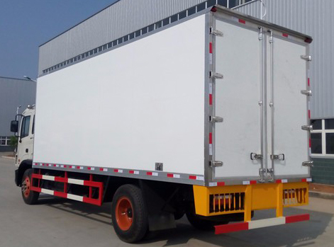 關于玻璃鋼冷藏車廂修復的簡要說明和關鍵注意事項